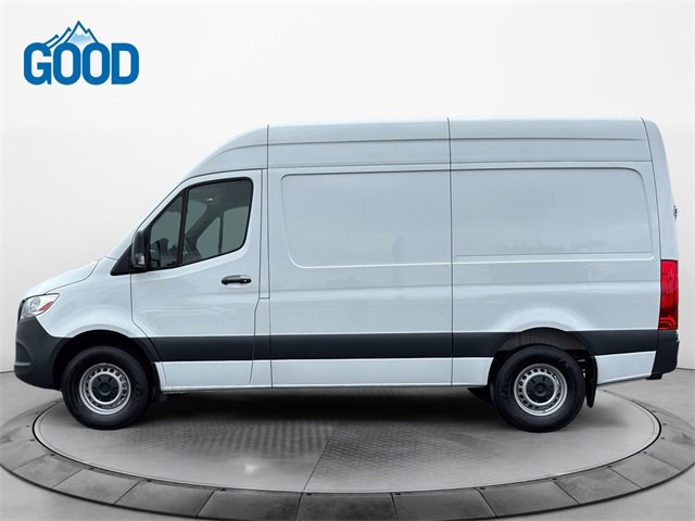 Used 2023 Mercedes-Benz Sprinter 144 Cargo image 2