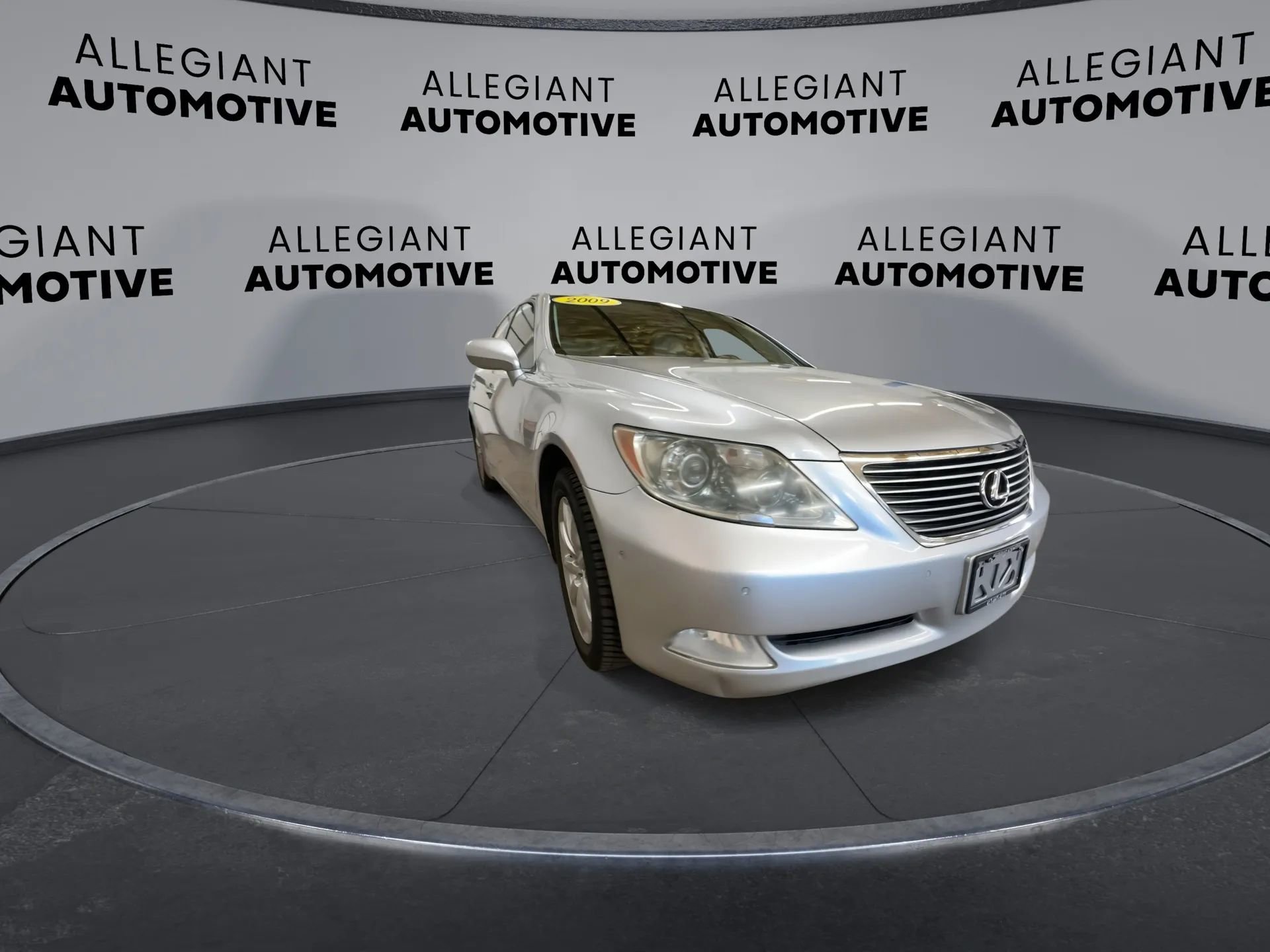 Used 2009 Lexus LS 460 RWD image 4