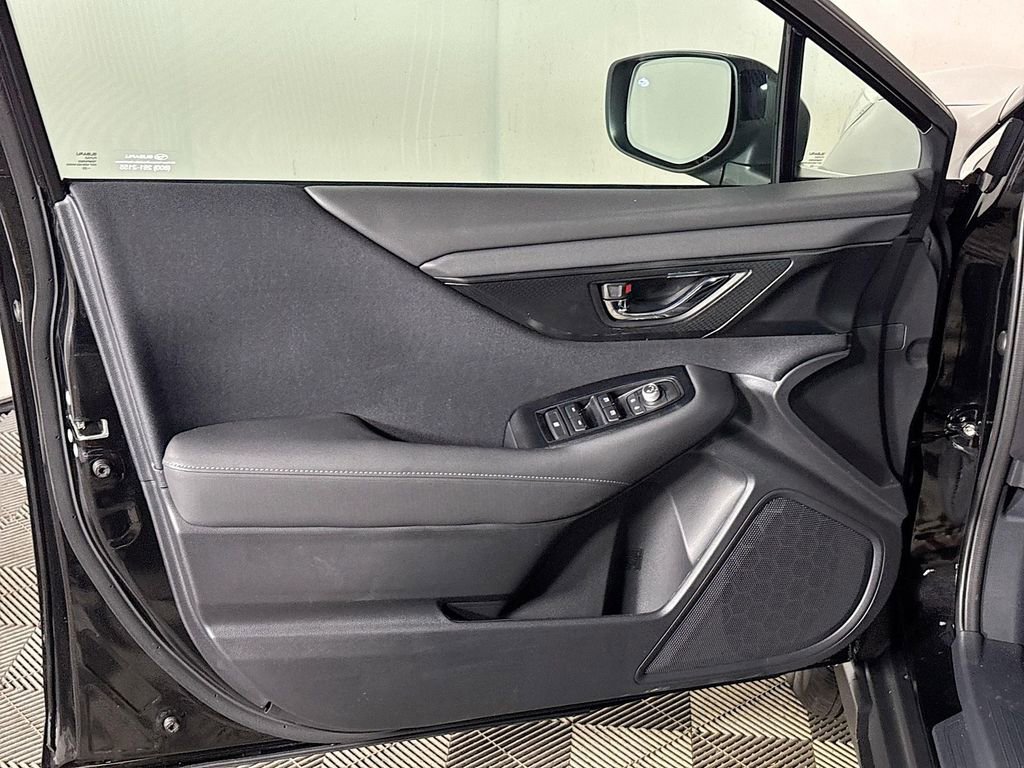 Certified 2025 Subaru Outback Premium w/ Popular Package #1A AWD/4WD image 11