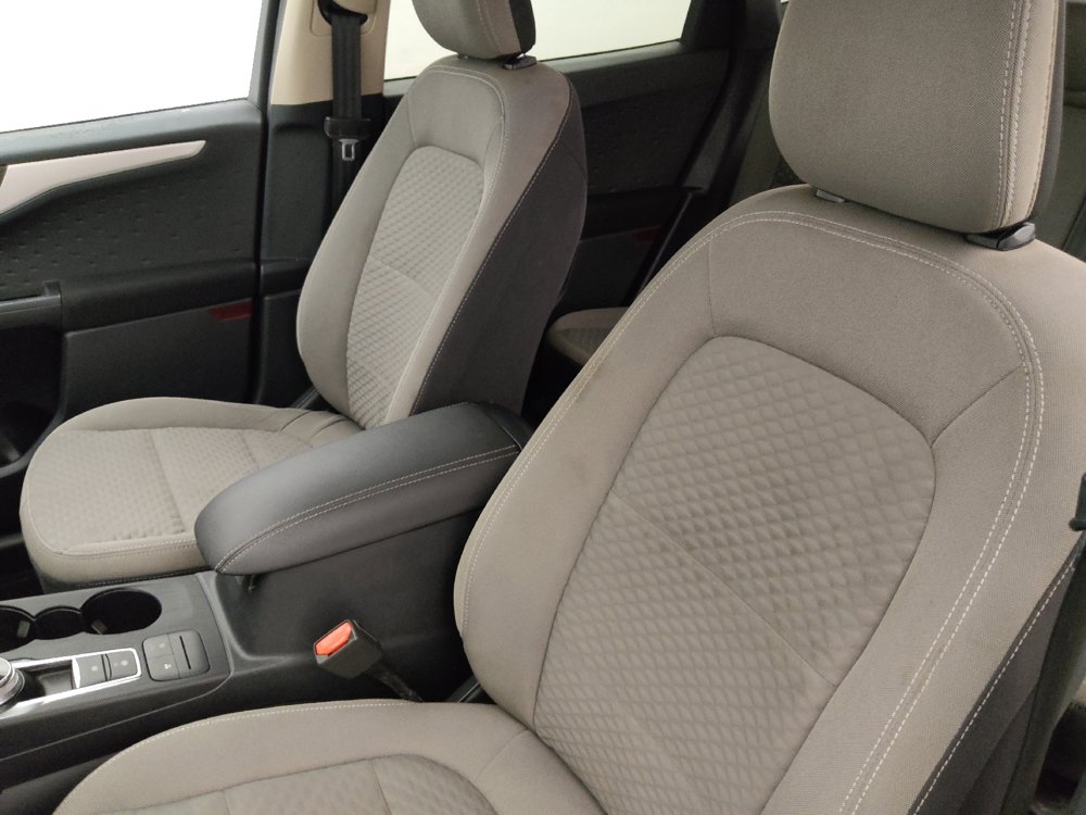 Used 2020 Ford Escape SE FWD image 17