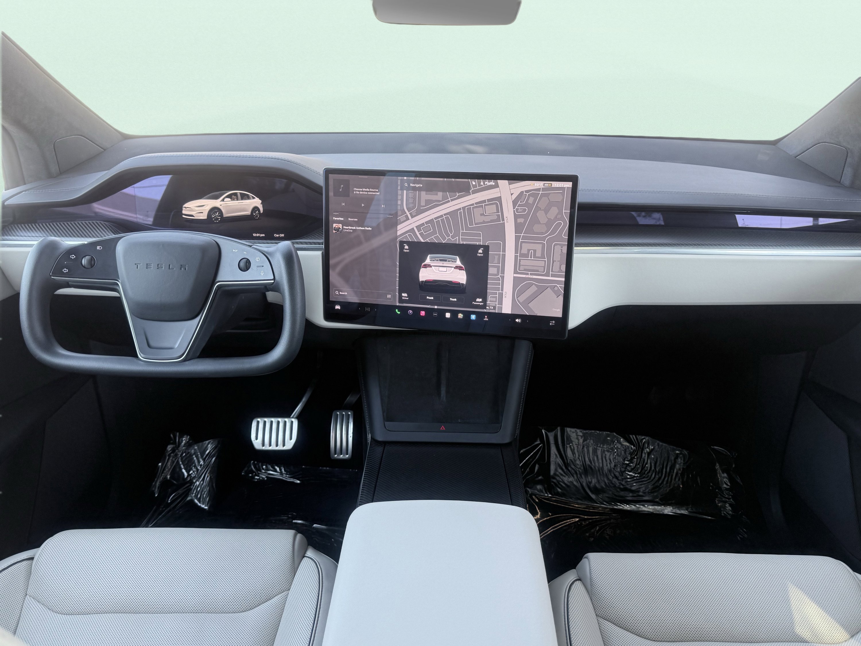 Used 2022 Tesla Model X Plaid image 79