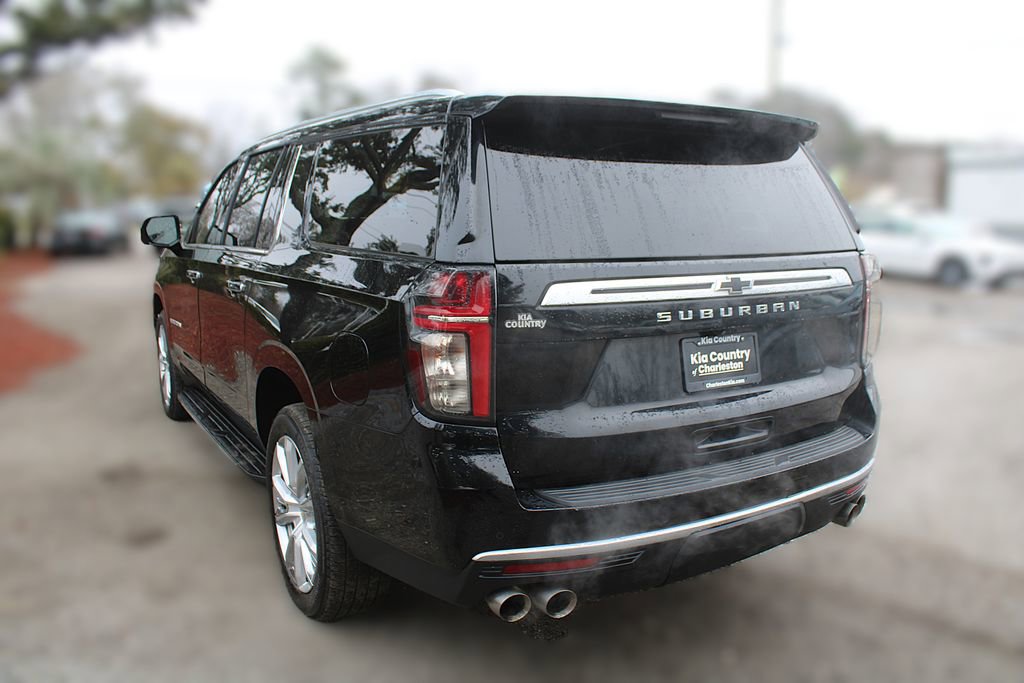 Used 2023 Chevrolet Suburban High Country image 13