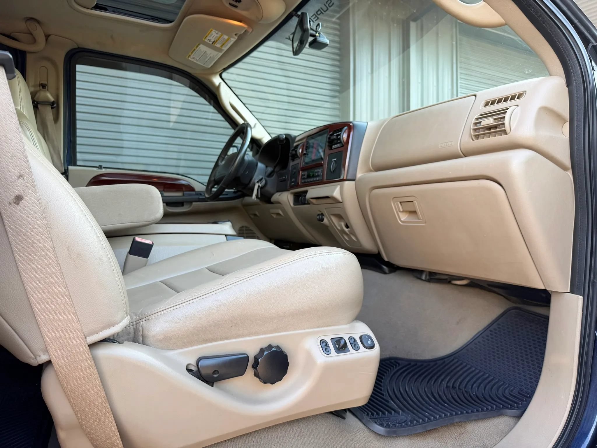 Used 2006 Ford F350 Lariat AWD/4WD image 30