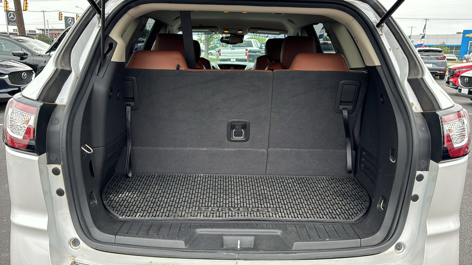 Used 2016 Chevrolet Traverse LTZ FWD image 20