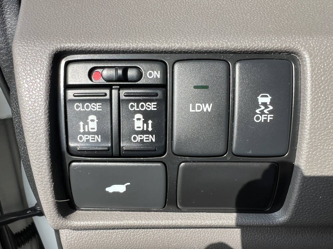 Used 2016 Honda Odyssey EX-L image 11