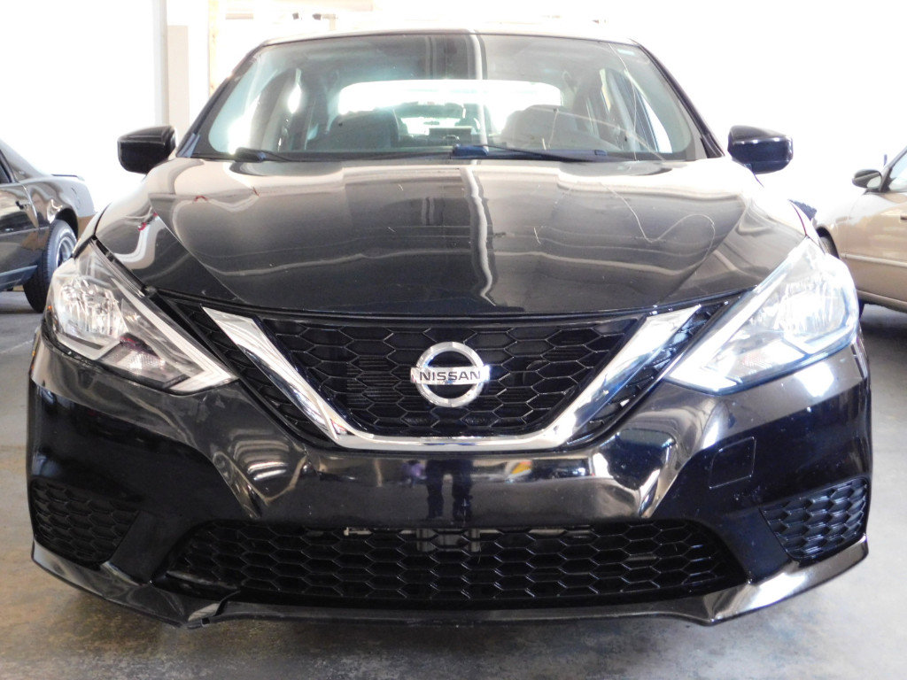 Used 2017 Nissan Sentra S image 9