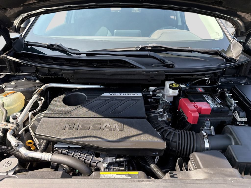 Used 2023 Nissan Rogue S AWD/4WD image 15