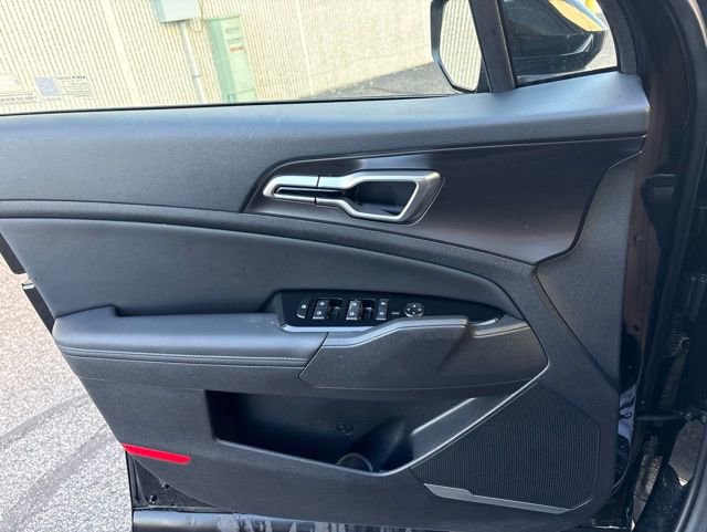 Certified 2025 Kia Sportage EX FWD image 19