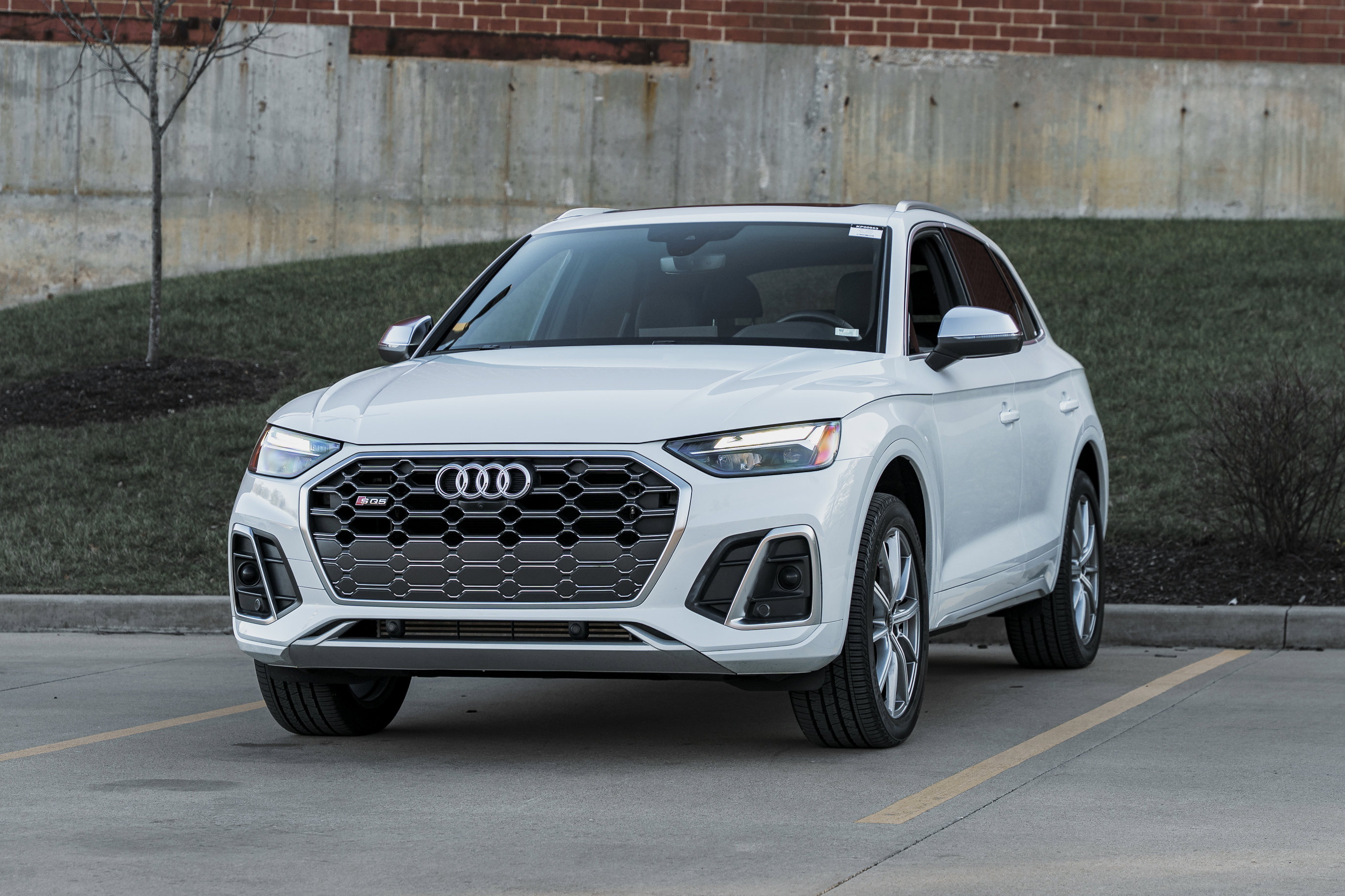 Certified 2025 Audi SQ5 Premium Plus image 7