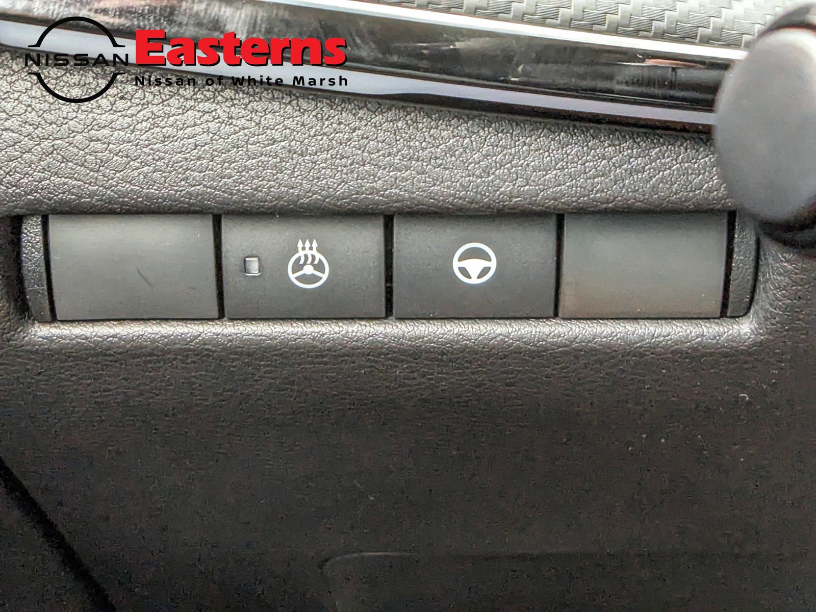 New 2025 Nissan Kicks SR w/ SR Premium Package AWD/4WD image 34