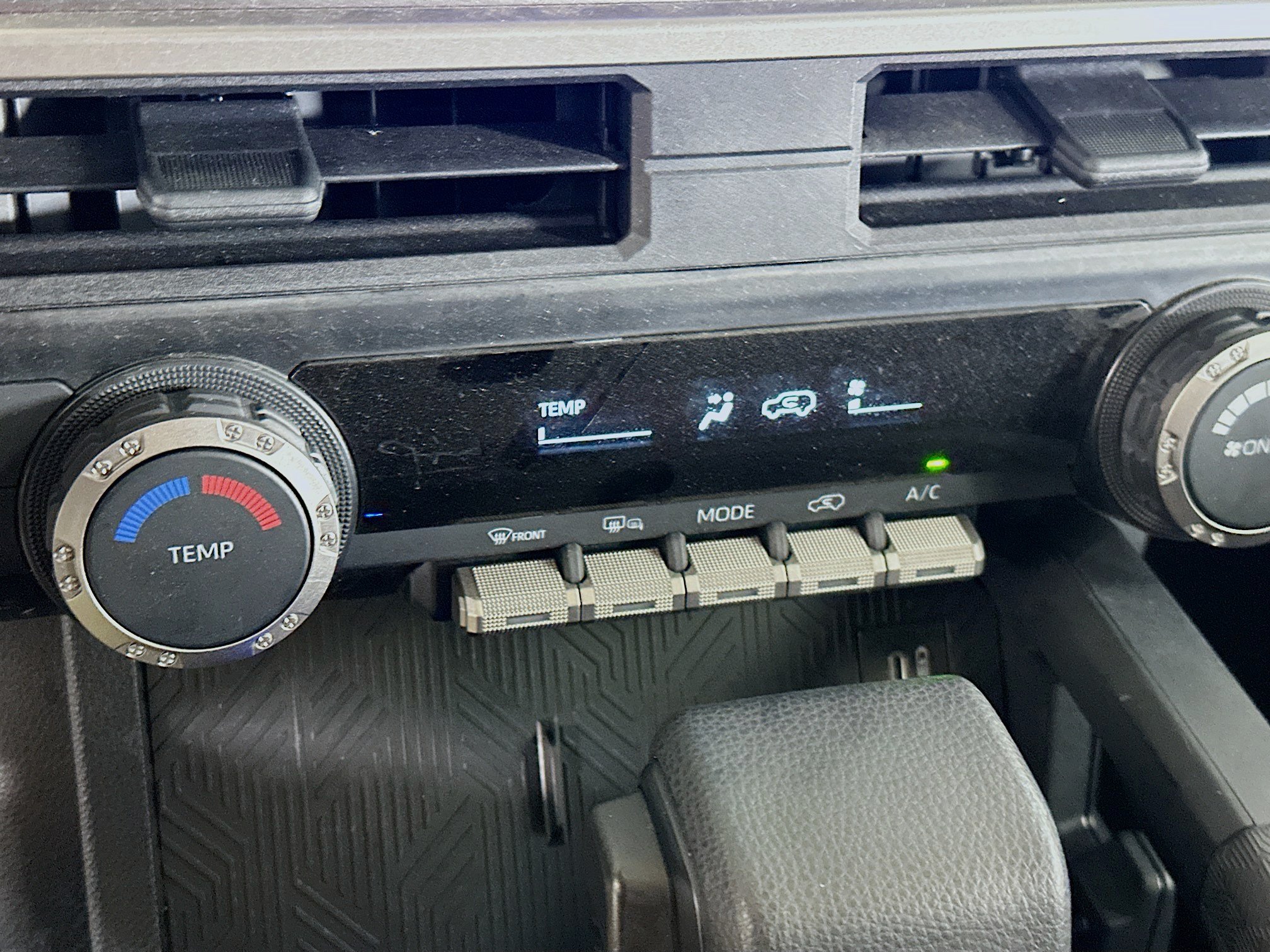 Used 2026 Toyota 4Runner SR5 AWD/4WD image 24