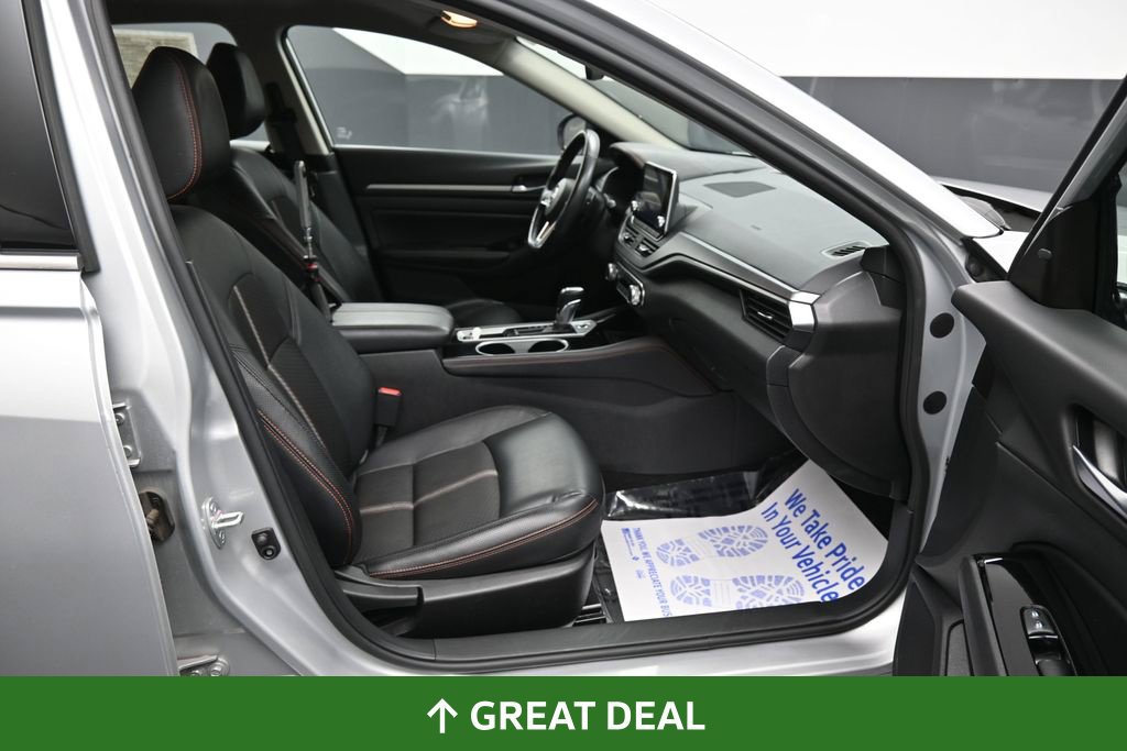 Used 2024 Nissan Altima 2.5 SR FWD image 21