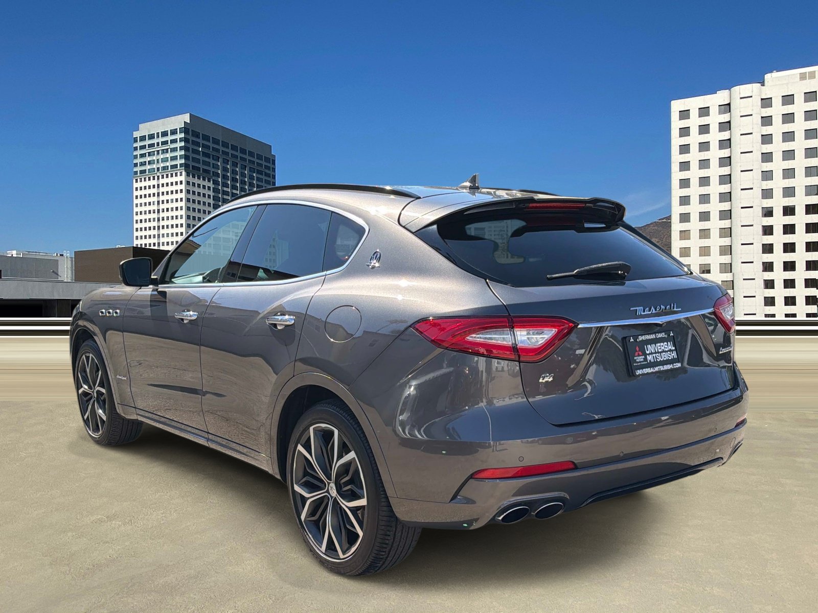 Used 2018 Maserati Levante GranSport AWD/4WD image 3