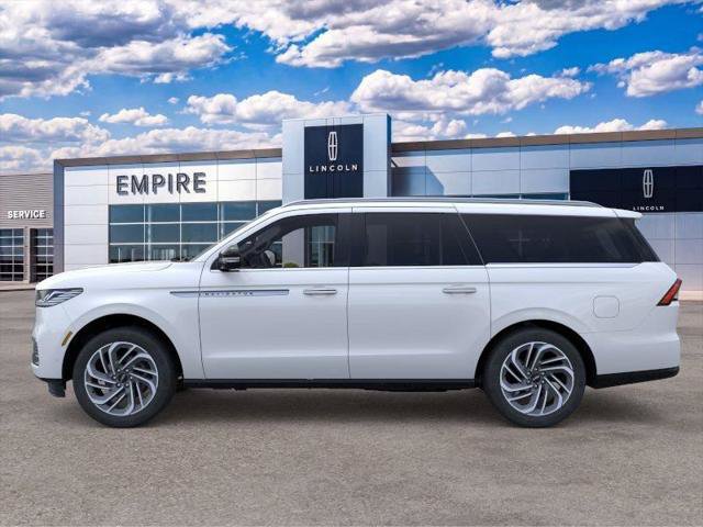 New 2026 Lincoln Navigator L Reserve AWD/4WD image 3