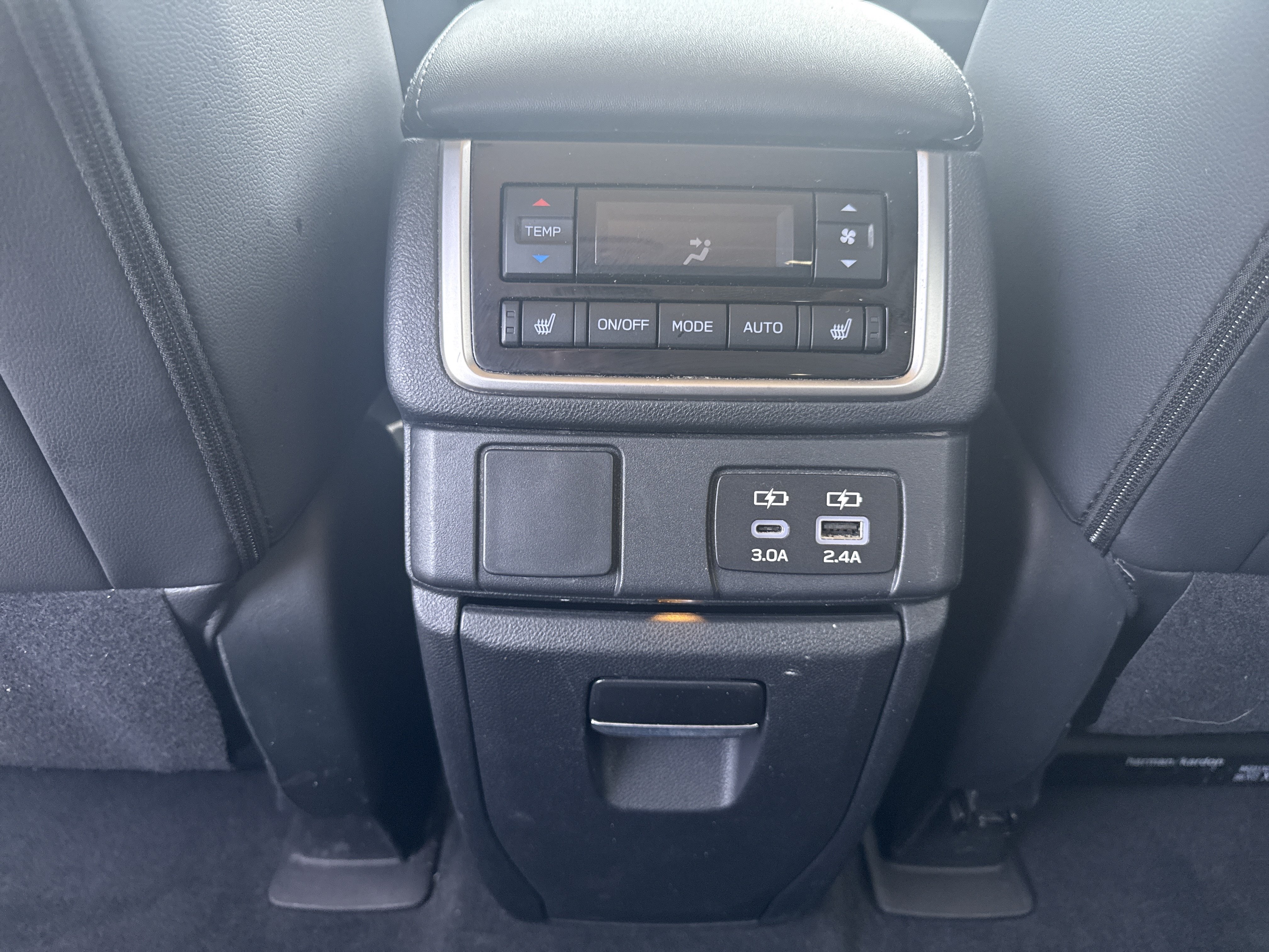 Used 2023 Subaru Ascent Limited w/ Technology Package AWD/4WD image 30