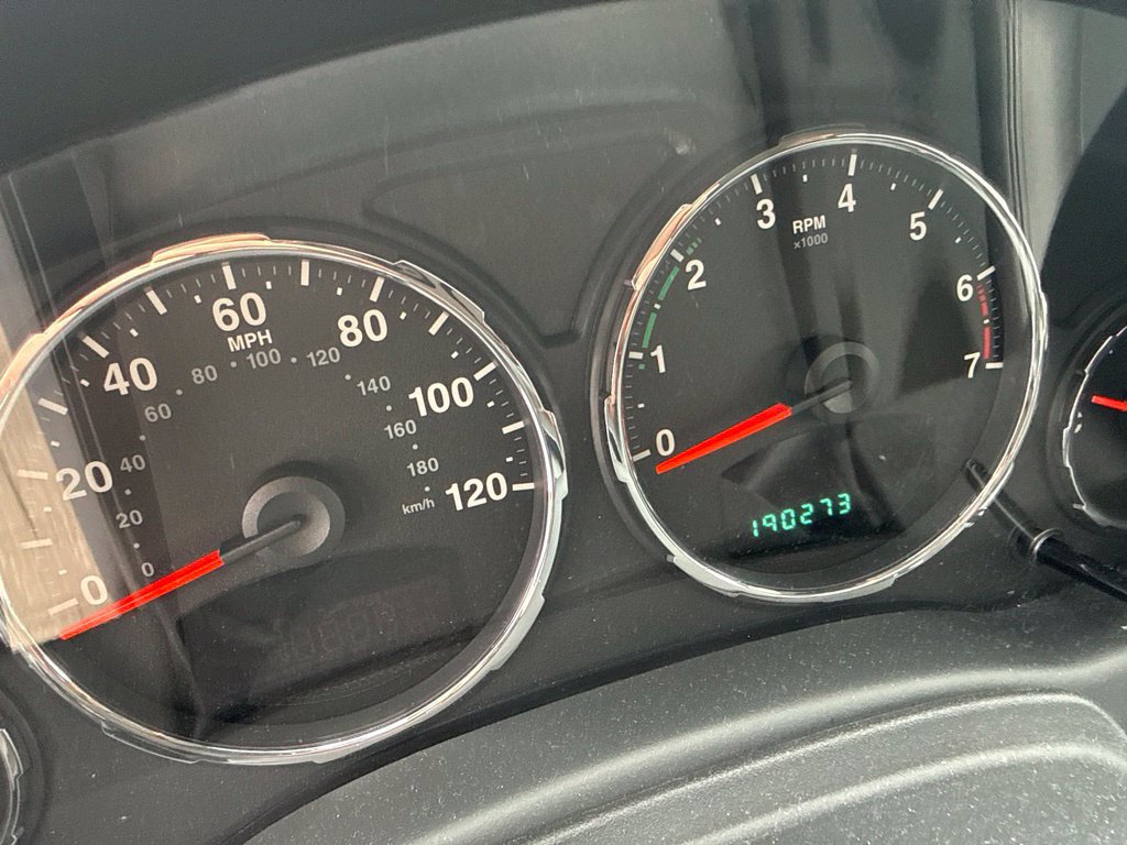 Used 2012 Jeep Liberty Sport AWD/4WD image 14