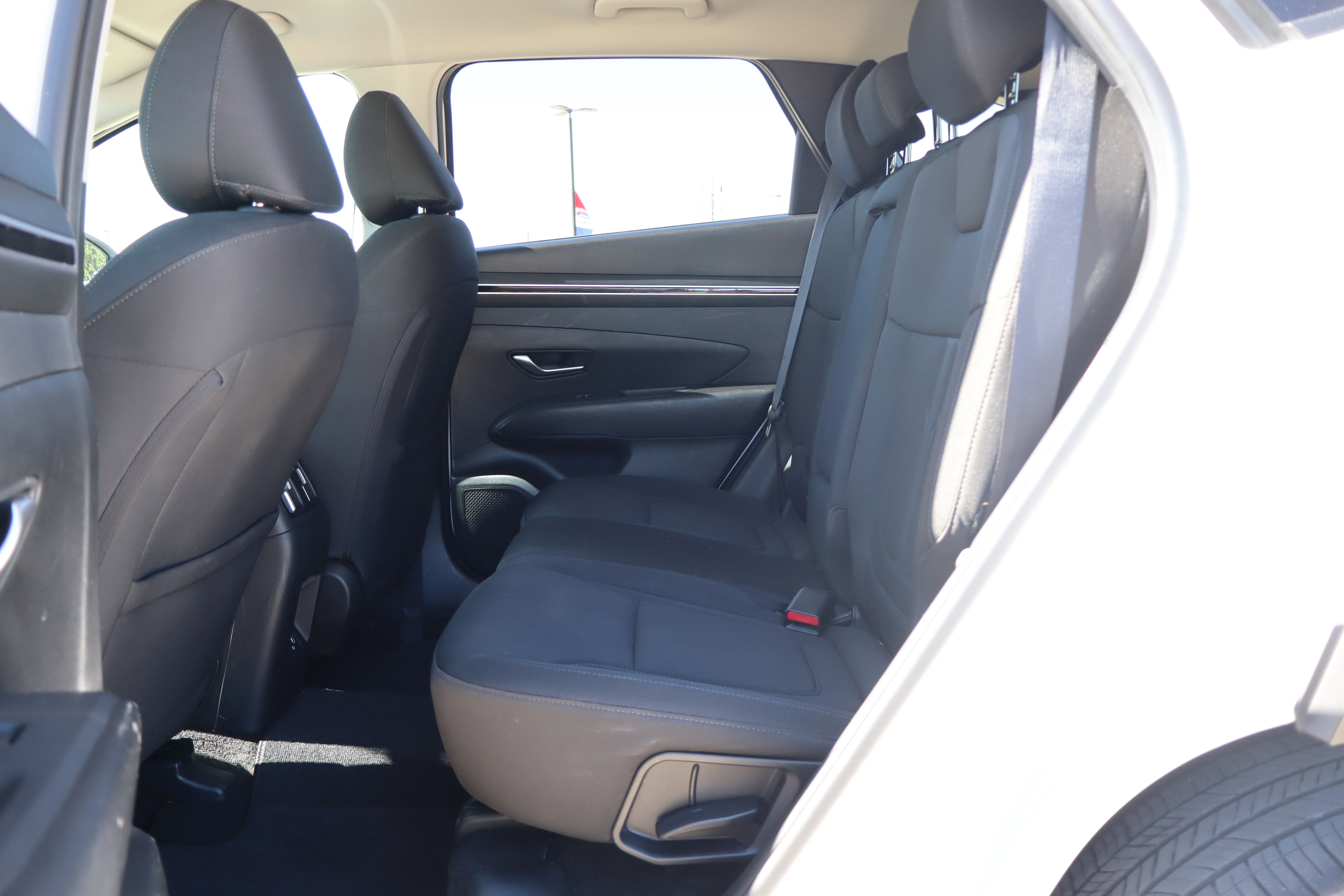 Used 2023 Hyundai Tucson SEL w/ Winter Package image 11