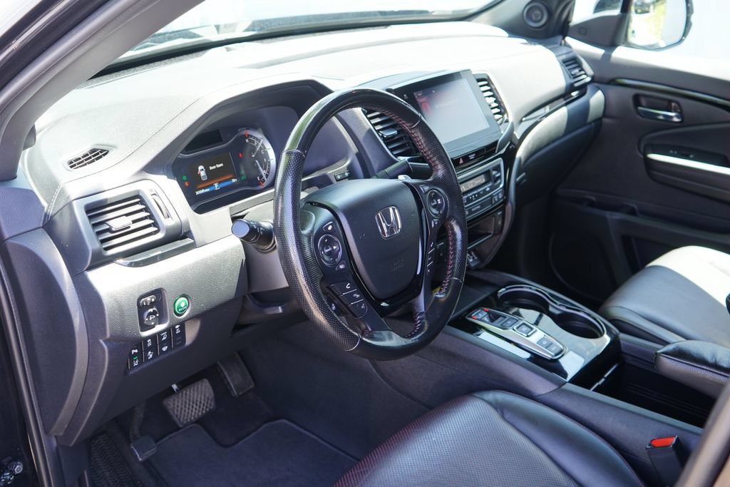 Used 2023 Honda Ridgeline Black Edition image 13