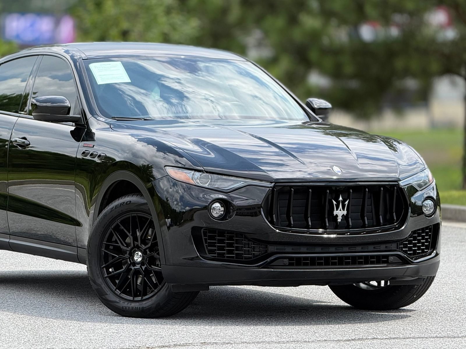 Used 2017 Maserati Levante AWD/4WD image 47