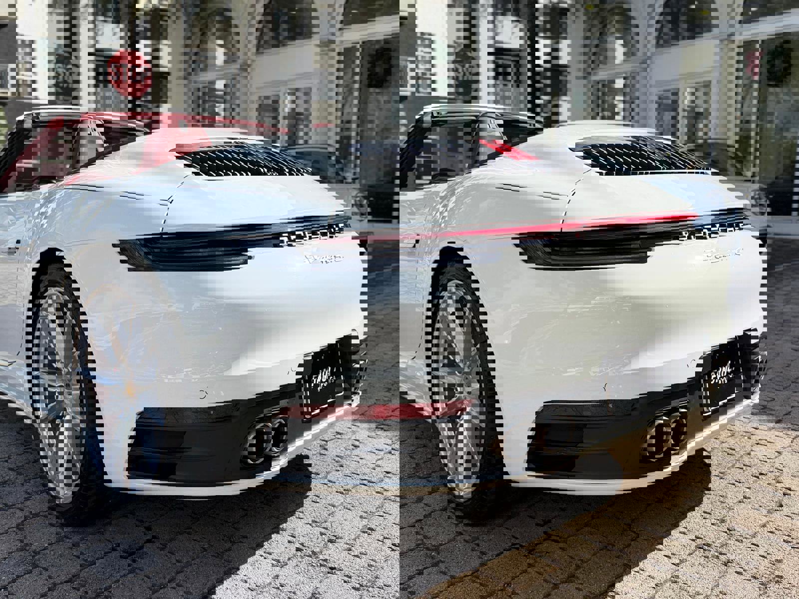 Used 2024 Porsche 911 Carrera 4S image 18