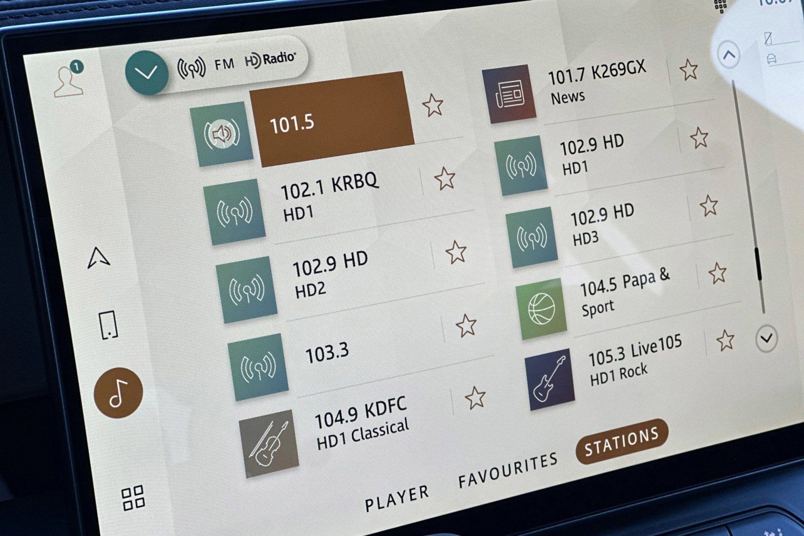 New 2026 Land Rover Defender 130 X-Dynamic SE image 22