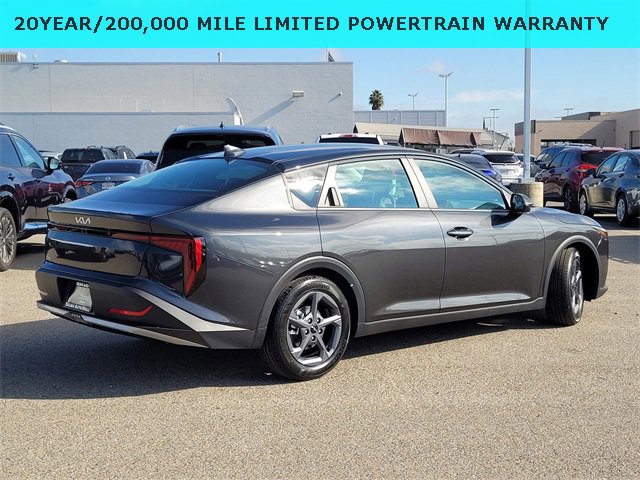 New 2025 Kia K4 LXS image 4