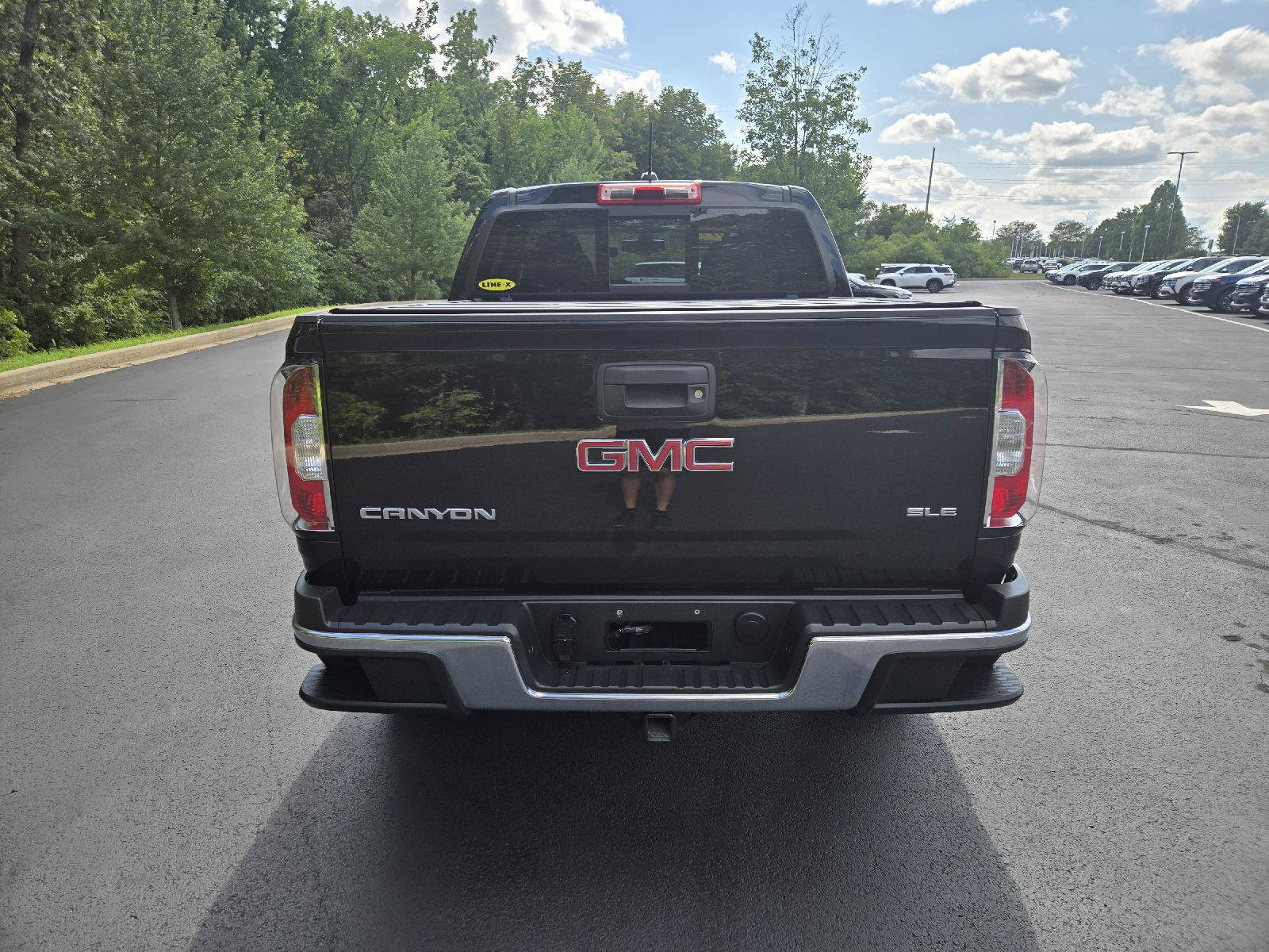 Used 2017 GMC Canyon SLE w/ SLE Convenience Package AWD/4WD image 8