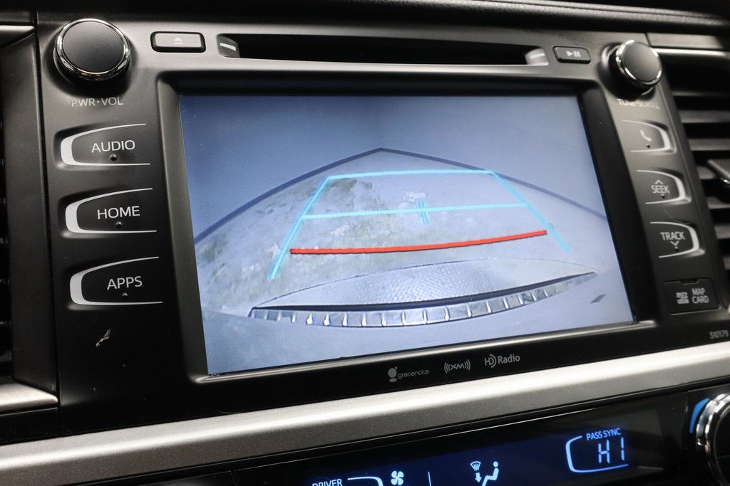 Used 2018 Toyota Highlander XLE image 4