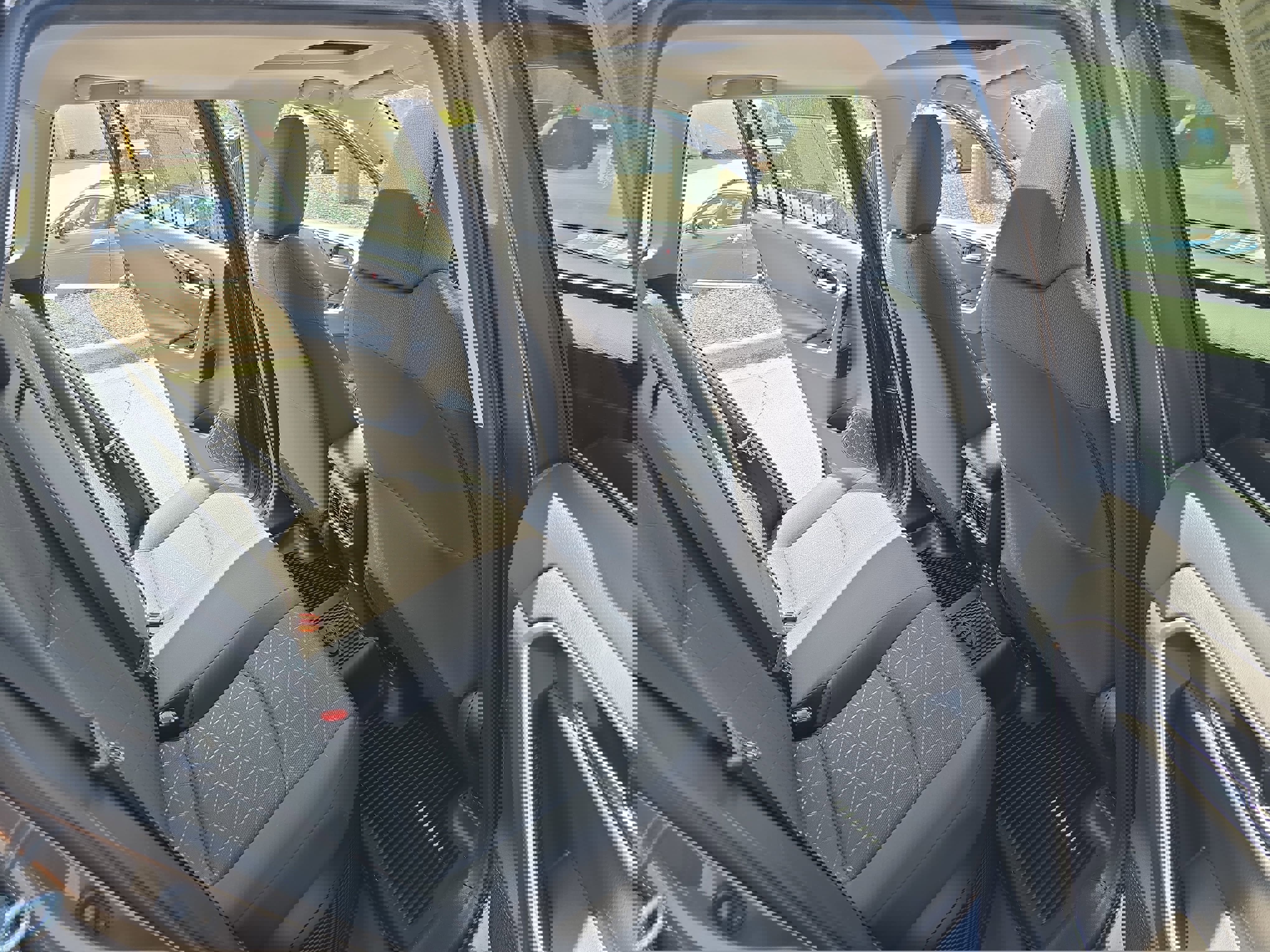 Used 2021 Toyota RAV4 XLE w/ Convenience Package image 11