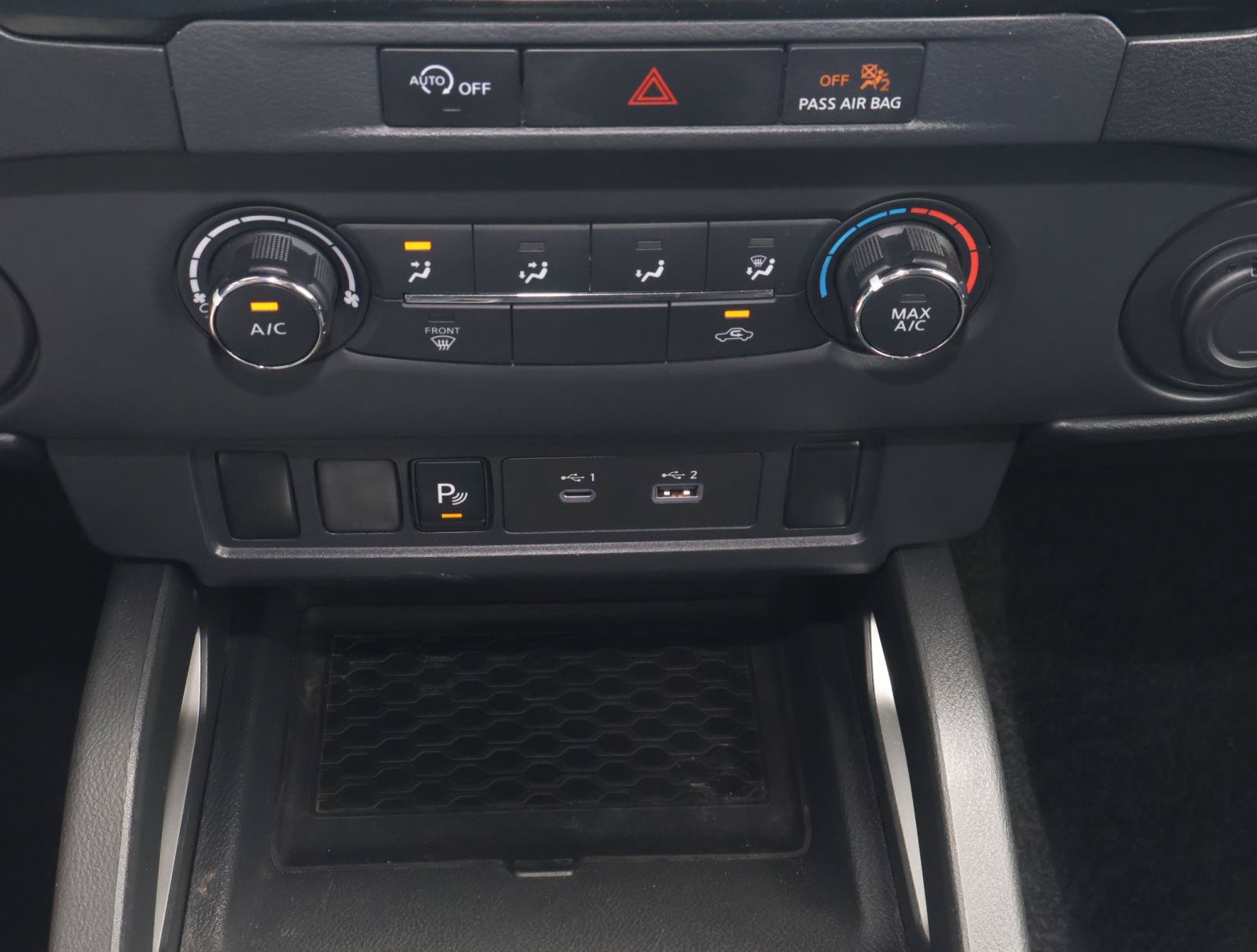 Used 2024 Nissan Frontier SV w/ Technology Package RWD image 23