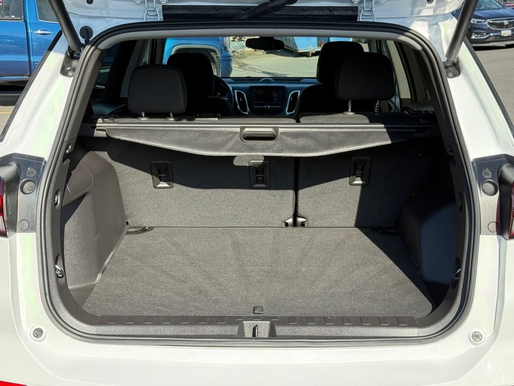 Used 2024 Chevrolet Equinox LT w/ LPO, Cargo Package FWD image 22