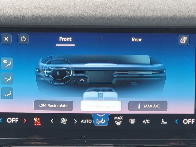 Certified 2025 Lincoln Navigator L Reserve AWD/4WD image 30