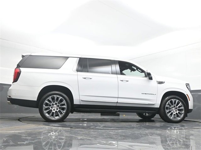 Used 2025 GMC Yukon XL Denali image 53