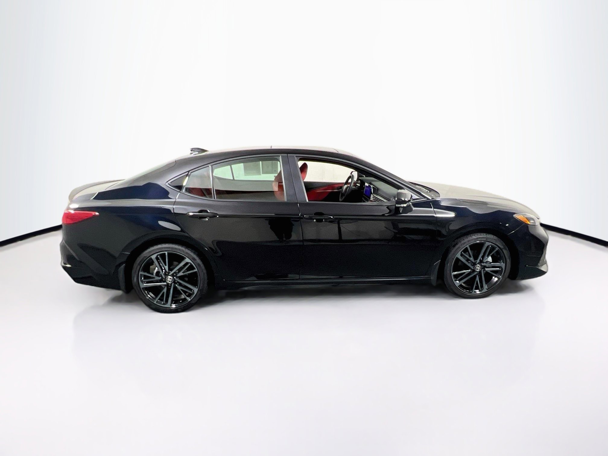 Used 2026 Toyota Camry XSE FWD image 4