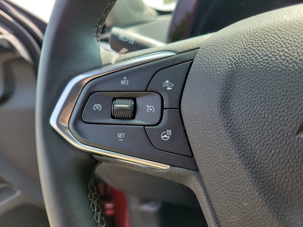 Used 2025 Chevrolet Trax LT w/ Driver Confidence Package FWD image 27