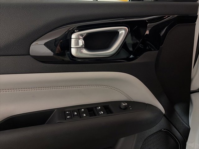 New 2026 Jeep Compass Limited image 27