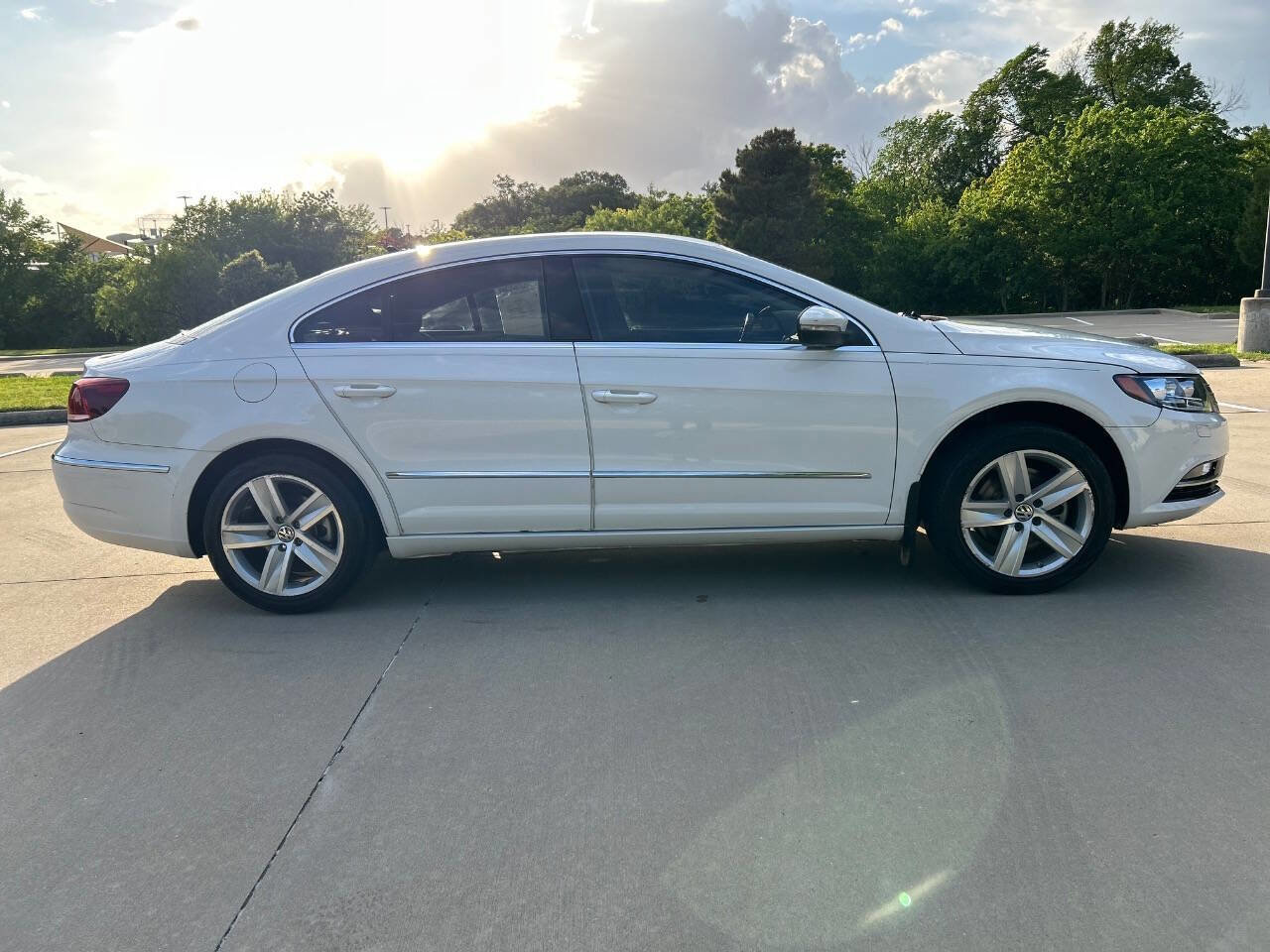 Used 2014 Volkswagen CC Sport image 5
