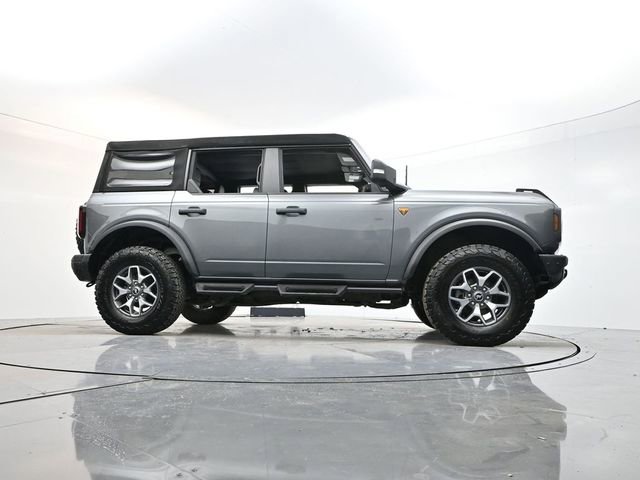 Used 2024 Ford Bronco Badlands image 38
