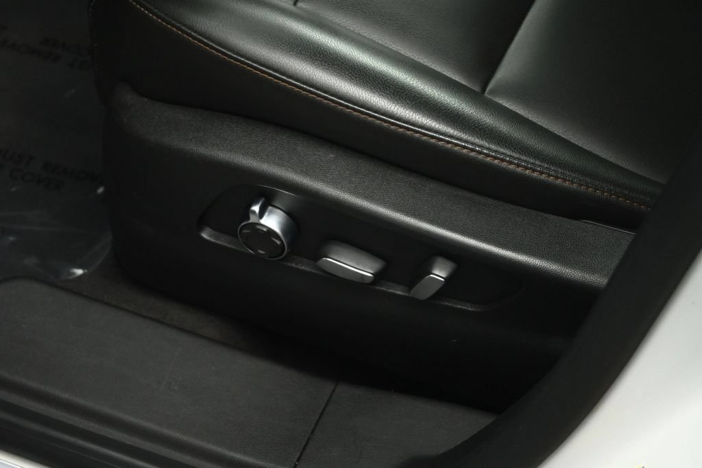 Used 2019 Cadillac XT4 Sport w/ Cold Weather Package FWD image 48