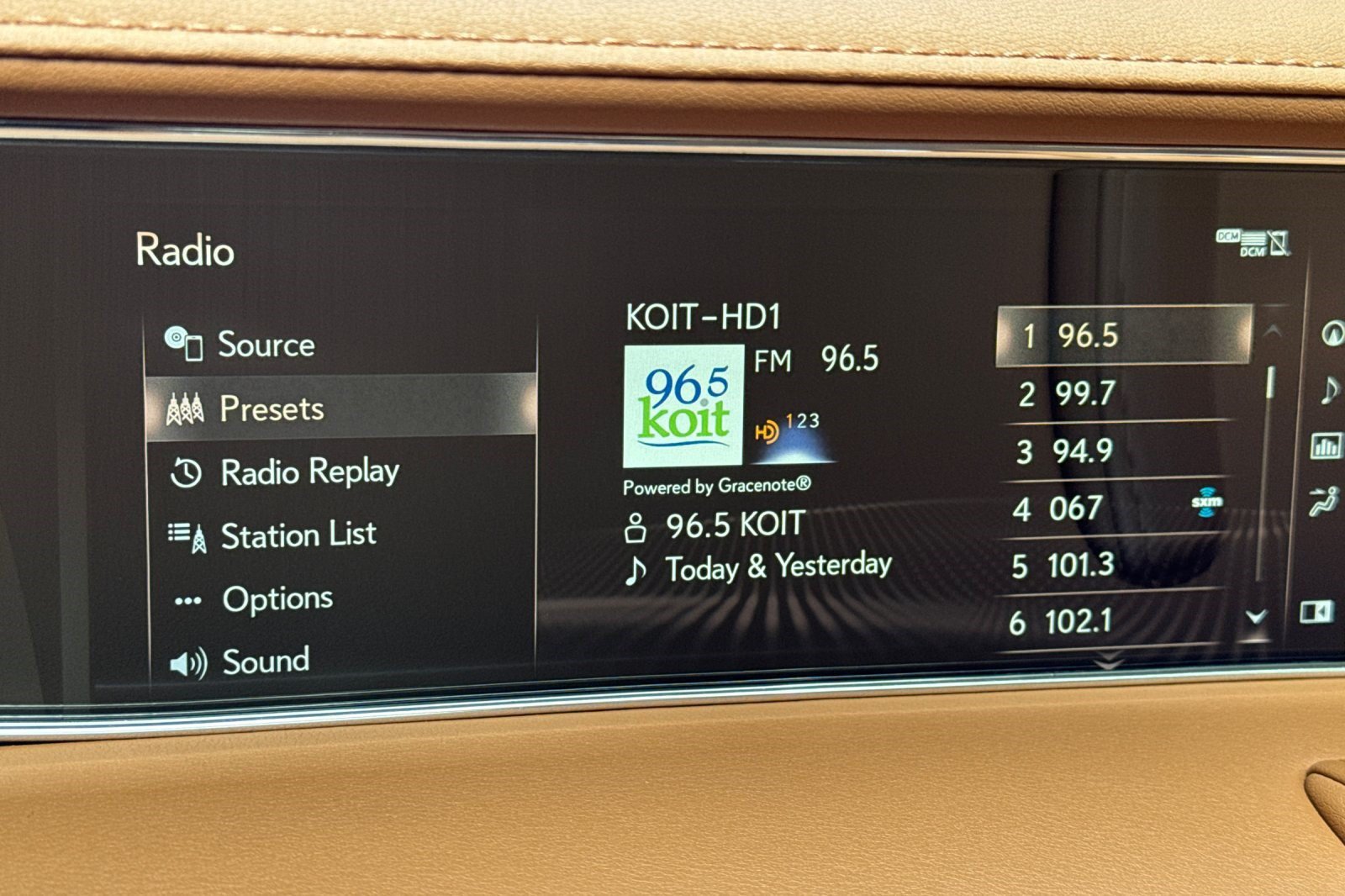 Used 2018 Lexus LC 500 Coupe w/ Touring Package RWD image 19