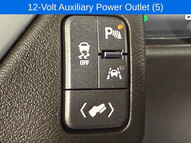 Used 2018 Chevrolet Suburban LT image 27