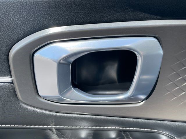 Used 2023 Kia Sorento SX AWD/4WD image 40