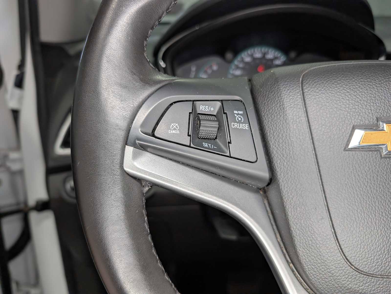 Used 2018 Chevrolet Trax LT w/ LT Convenience Package AWD/4WD image 33