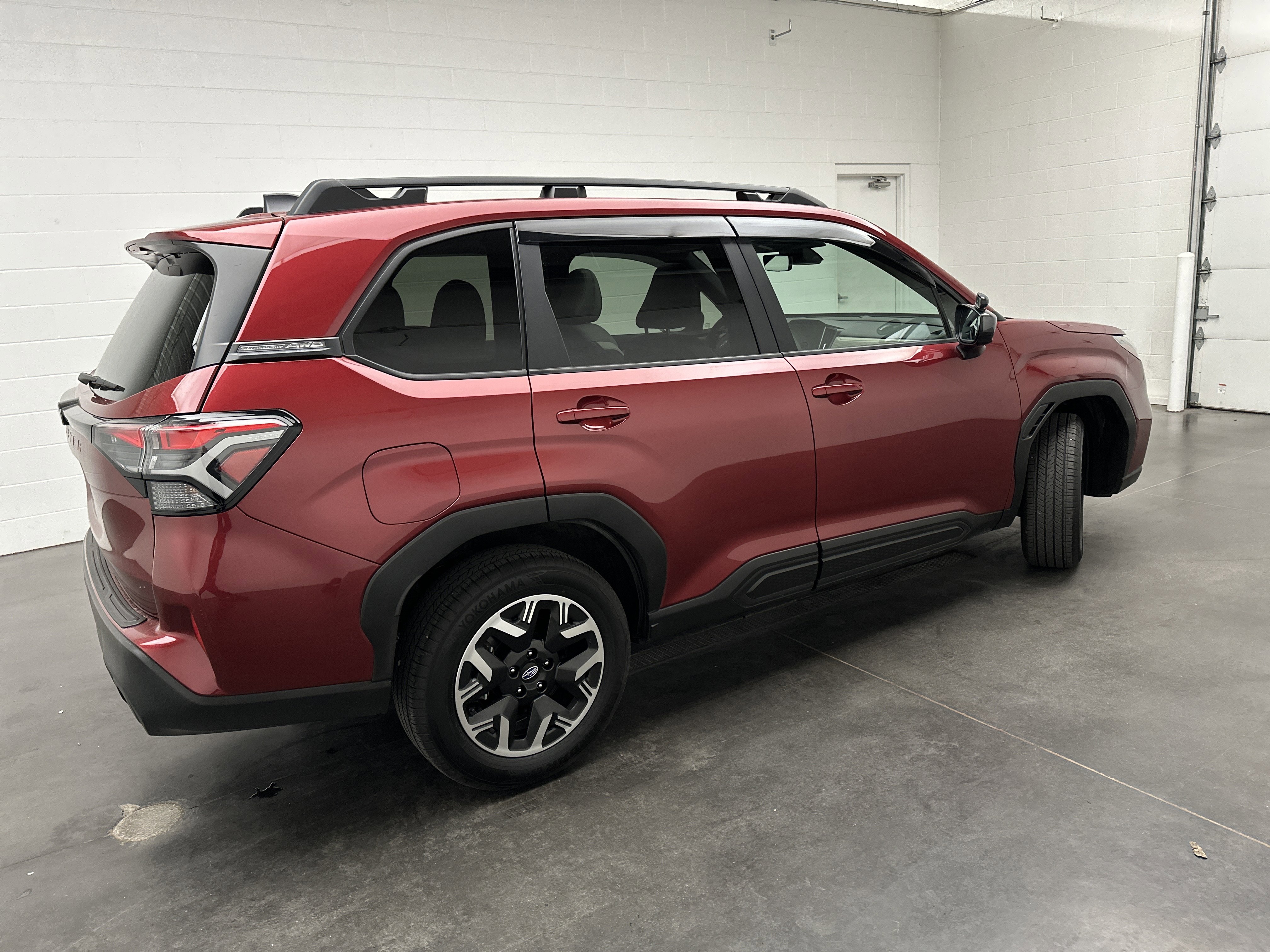 Used 2025 Subaru Forester Premium w/ Convenience Package #1 image 8