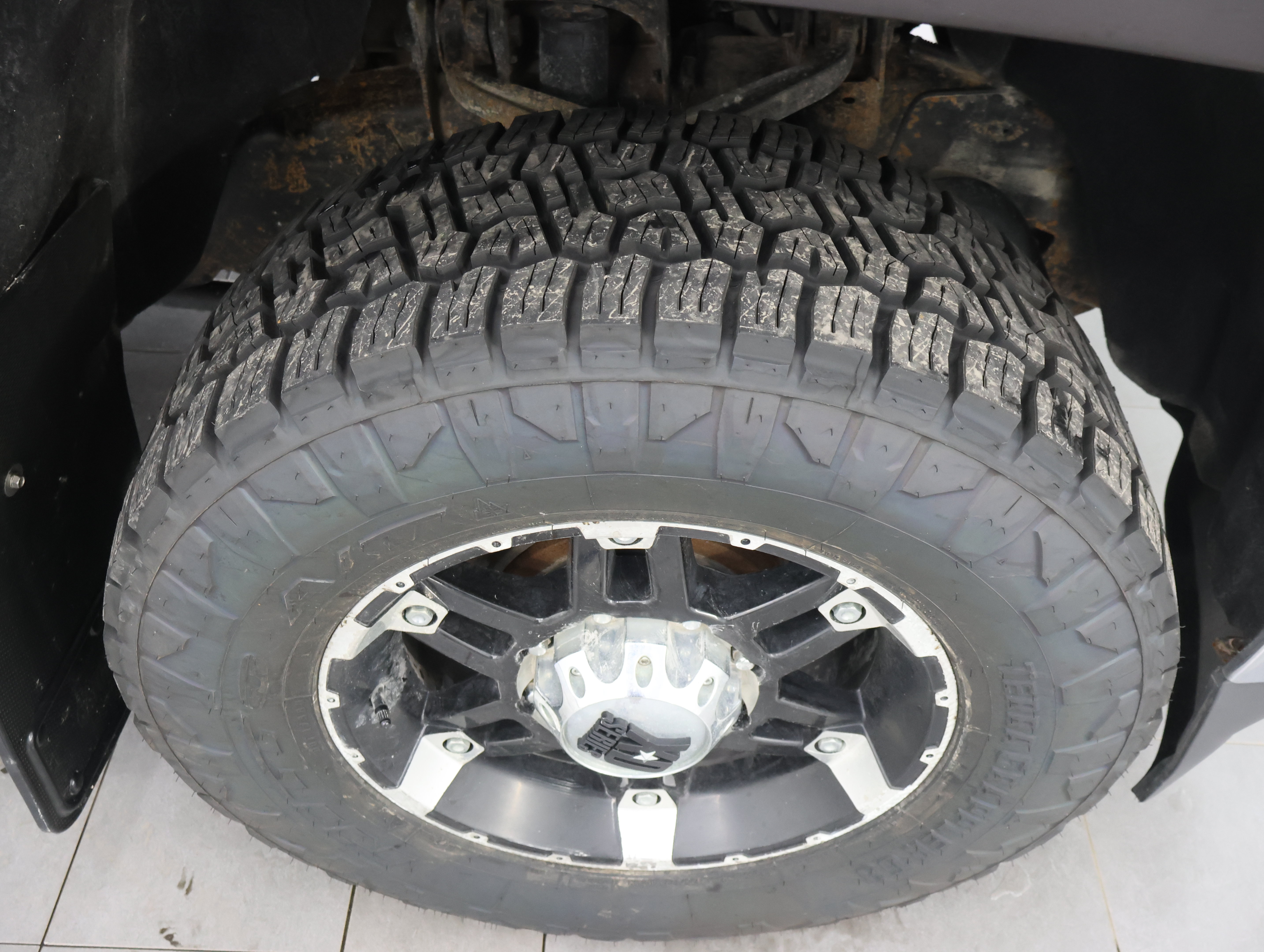 Used 2015 Chevrolet Silverado 2500 LT AWD/4WD image 3