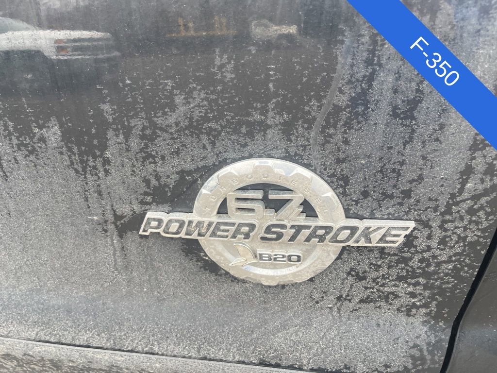 Used 2011 Ford F350 XLT w/ XLT Appearance Pkg image 3