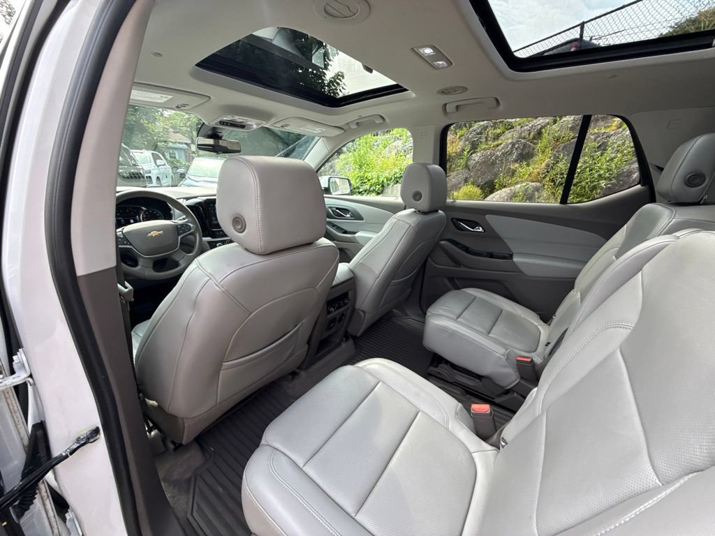 Used 2018 Chevrolet Traverse Premier AWD/4WD image 21