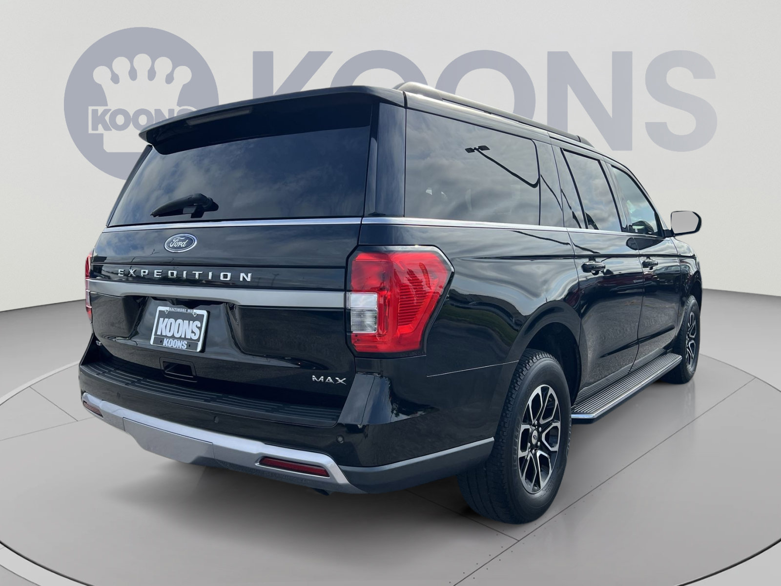 Used 2023 Ford Expedition Max XLT AWD/4WD image 7