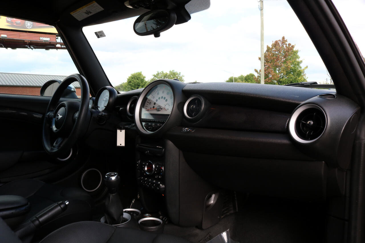 Used 2014 MINI Cooper S image 43
