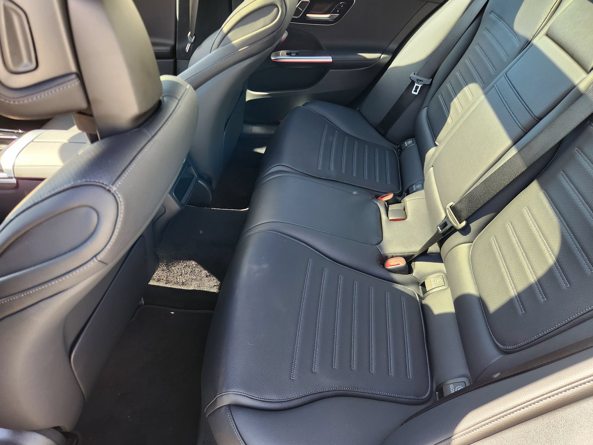 New 2025 Mercedes-Benz C 300 4MATIC Sedan image 11